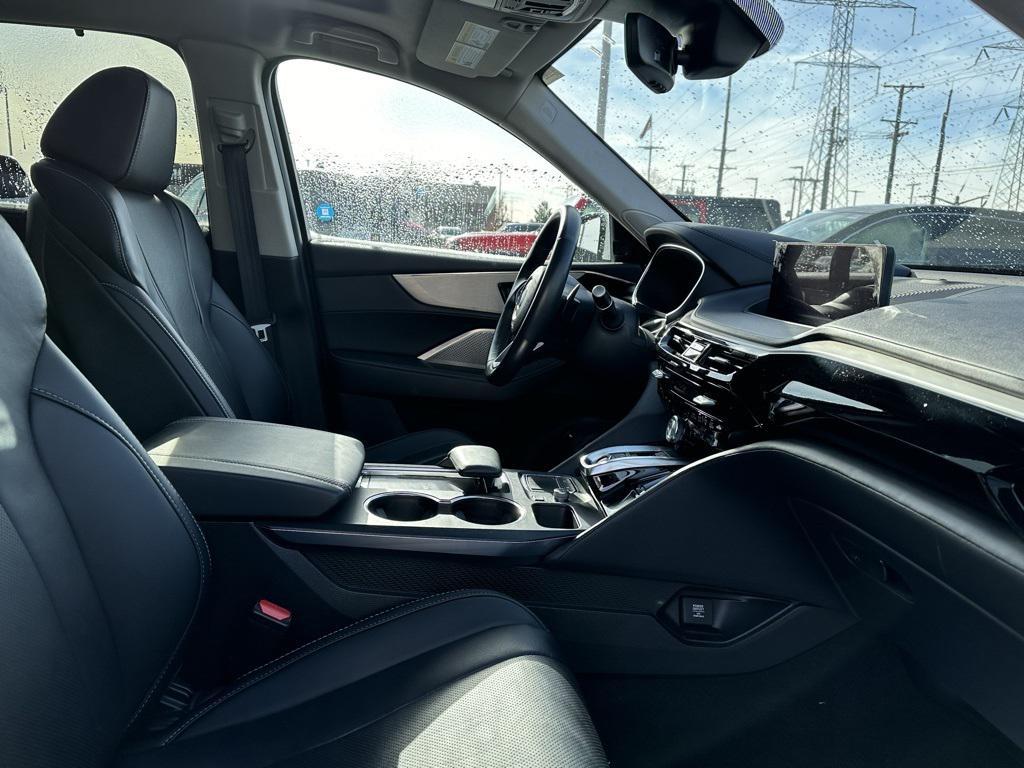 used 2024 Acura MDX car, priced at $51,490