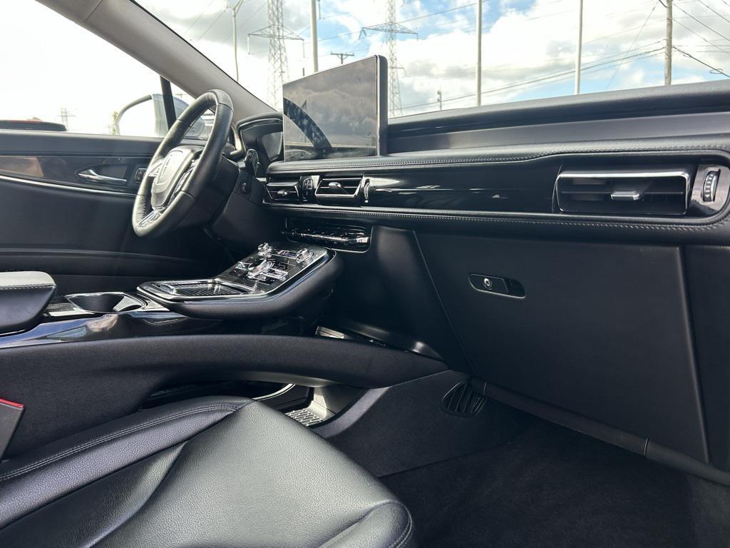 used 2022 Lincoln Nautilus car, priced at $31,590