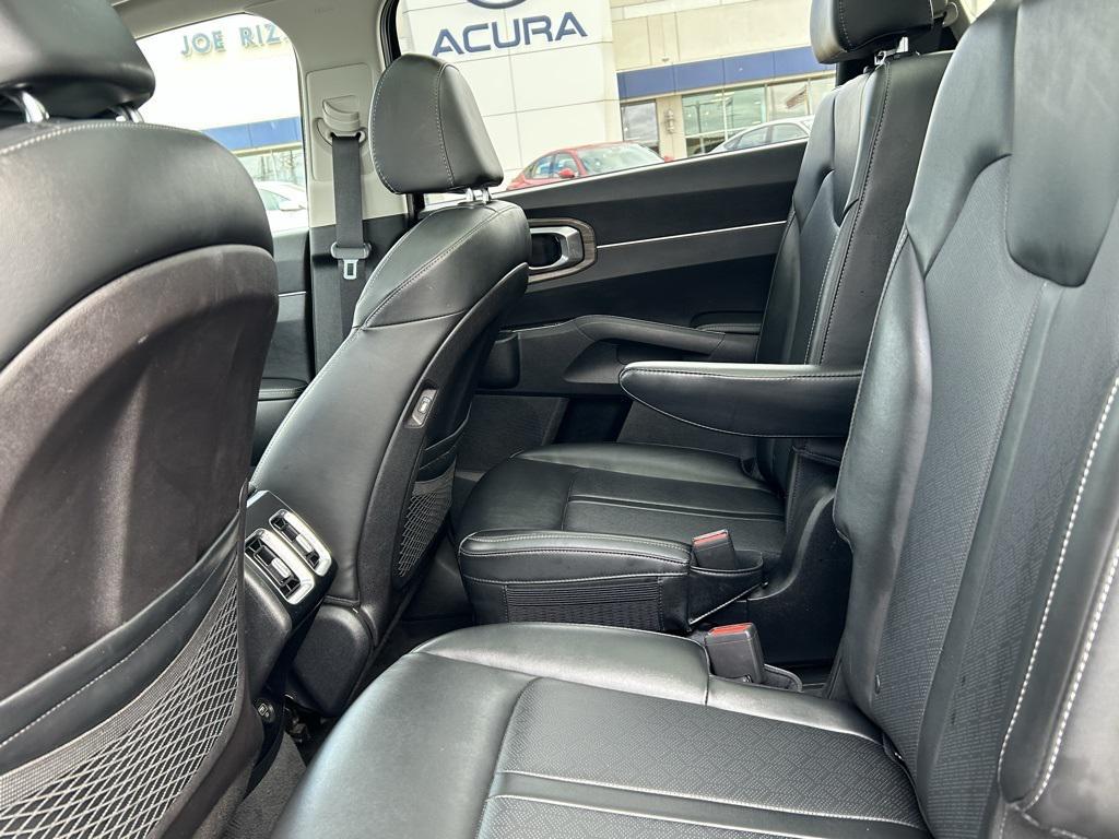 used 2021 Kia Sorento car, priced at $25,290