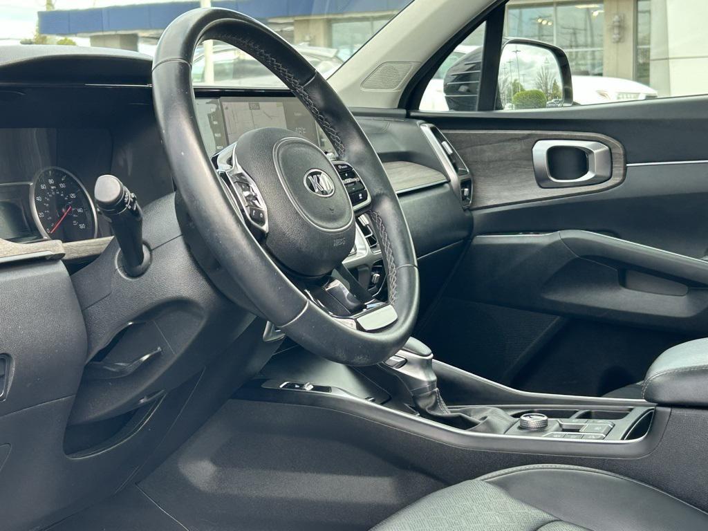 used 2021 Kia Sorento car, priced at $25,290