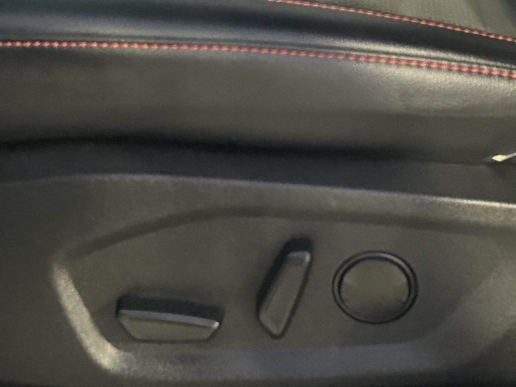 used 2023 Ford Edge car, priced at $30,990