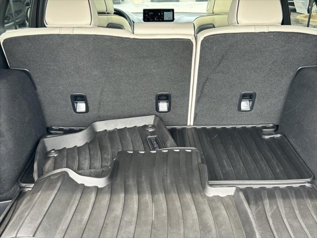 used 2025 Acura RDX car, priced at $50,590