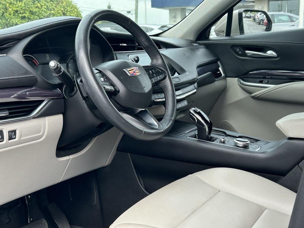 used 2022 Cadillac XT4 car, priced at $29,695