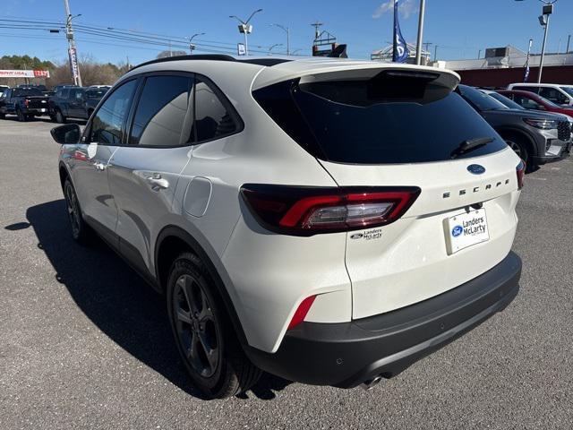 new 2025 Ford Escape car, priced at $30,995