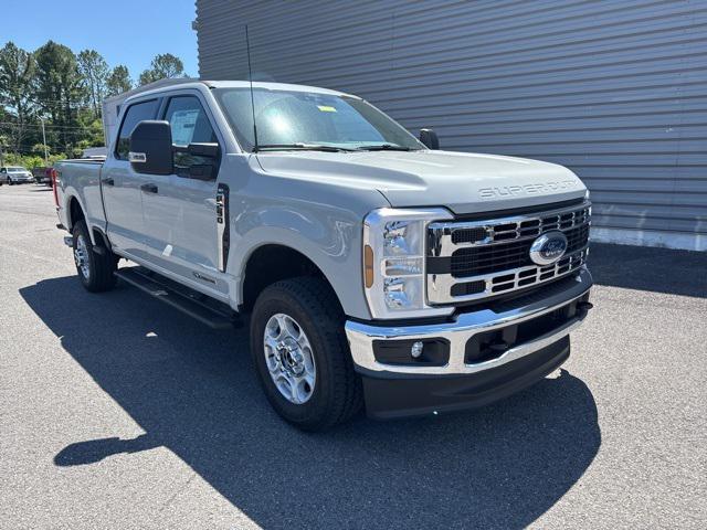 new 2025 Ford F-250 car, priced at $64,626