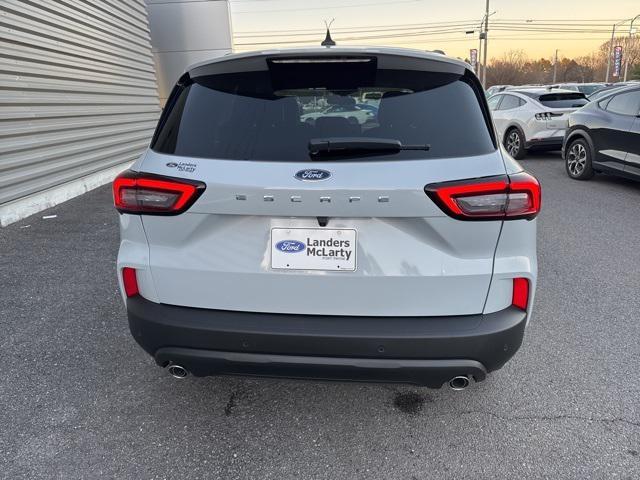 new 2025 Ford Escape car, priced at $29,995