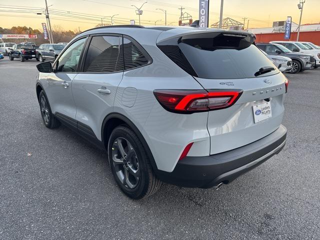 new 2025 Ford Escape car, priced at $29,995