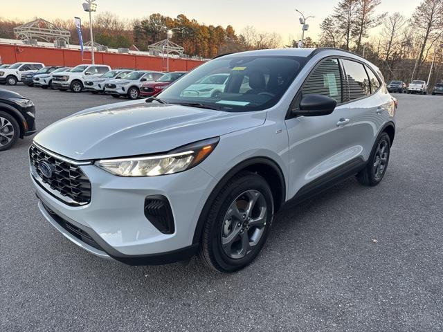 new 2025 Ford Escape car, priced at $29,995