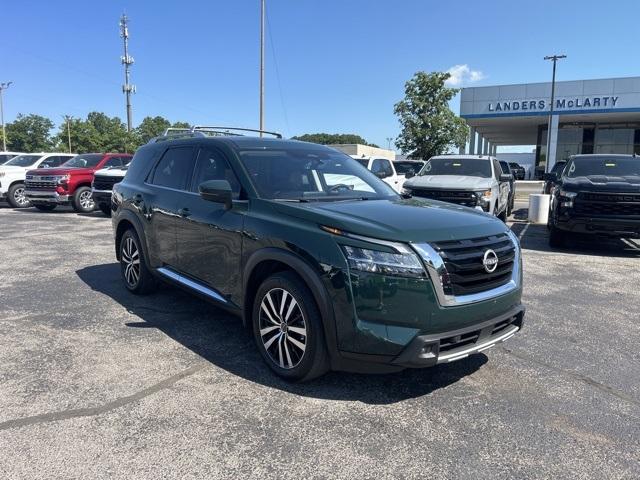 used 2023 Nissan Pathfinder car, priced at $38,900