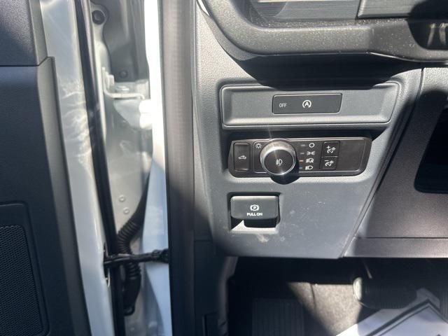 new 2025 Ford F-150 car, priced at $39,637
