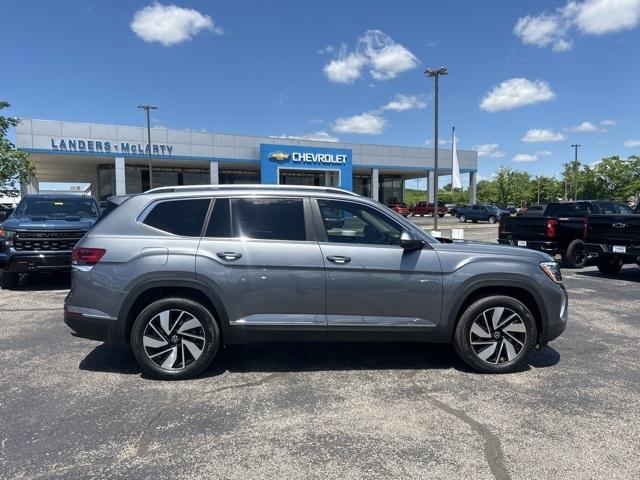 used 2024 Volkswagen Atlas car, priced at $40,900