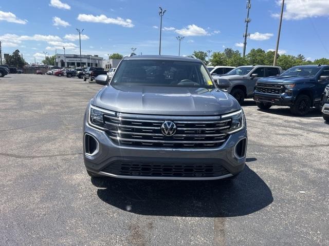 used 2024 Volkswagen Atlas car, priced at $40,900