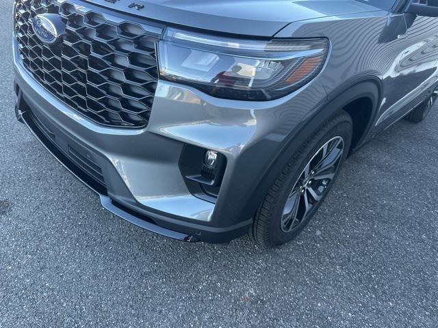 new 2025 Ford Explorer car, priced at $44,258