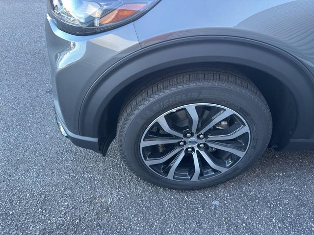 new 2025 Ford Explorer car, priced at $44,258