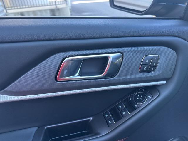 new 2025 Ford Explorer car, priced at $44,258