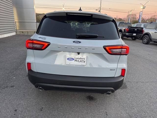 new 2025 Ford Escape car, priced at $31,995