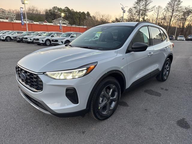 new 2025 Ford Escape car, priced at $31,995