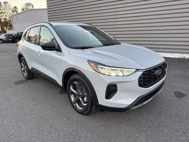 new 2025 Ford Escape car, priced at $31,995