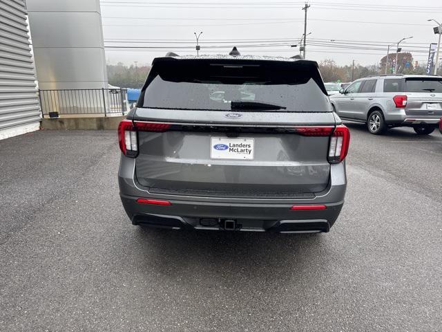 new 2025 Ford Explorer car, priced at $40,269