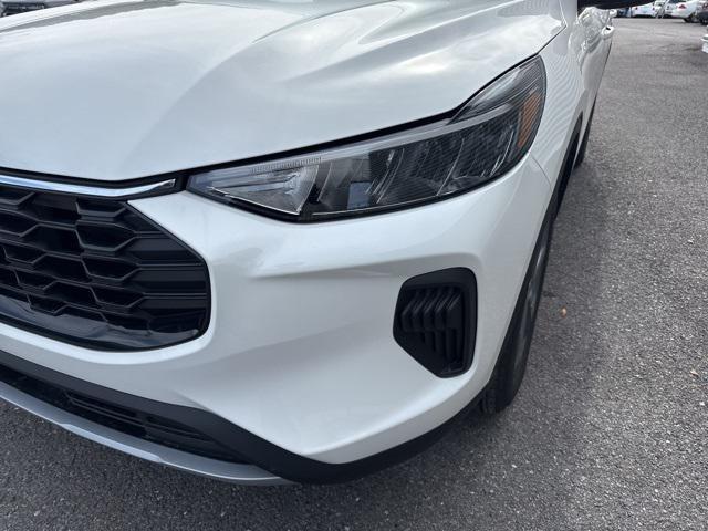 new 2025 Ford Escape car, priced at $26,995
