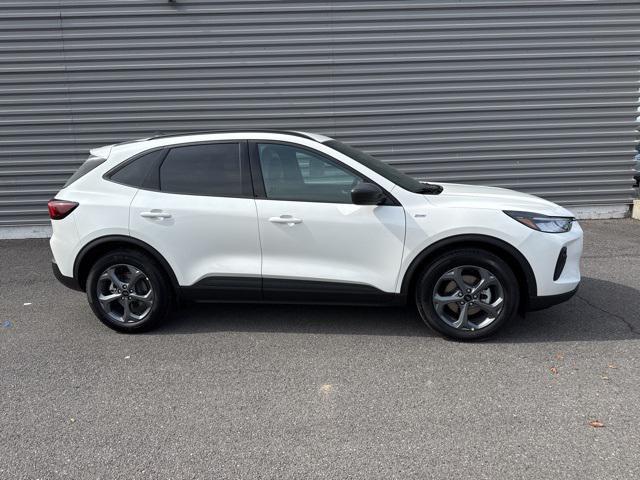 new 2025 Ford Escape car, priced at $26,995