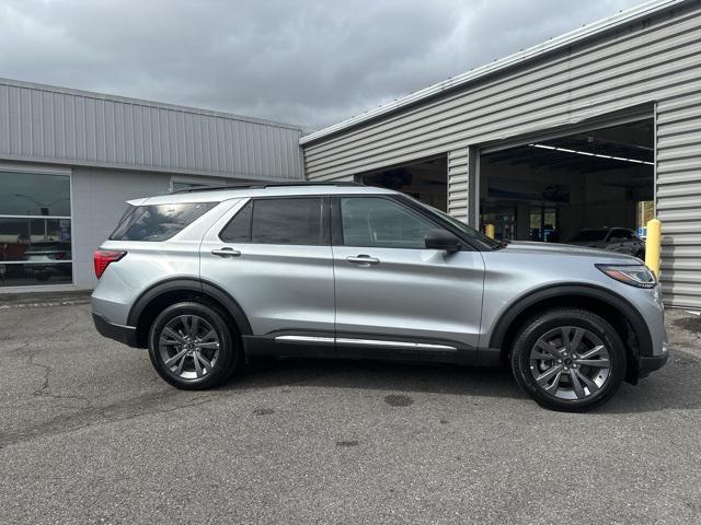 new 2025 Ford Explorer car, priced at $38,092