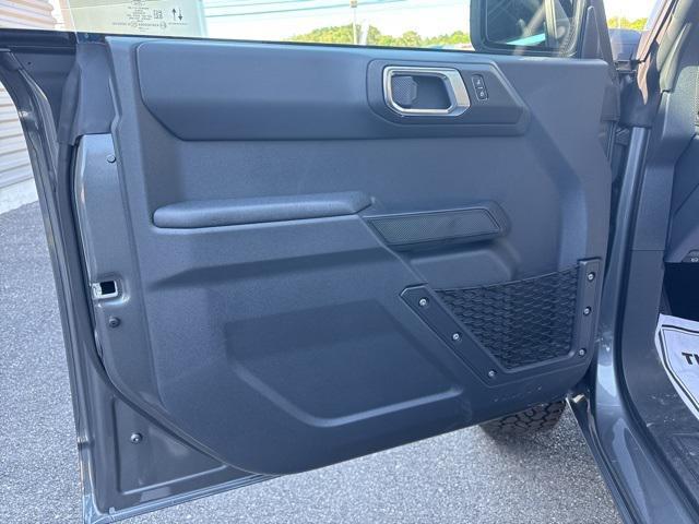 new 2025 Ford Bronco car, priced at $40,414
