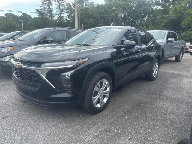 used 2025 Chevrolet Trax car, priced at $21,763