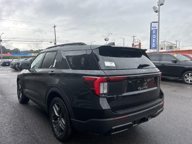 new 2025 Ford Explorer car, priced at $40,368