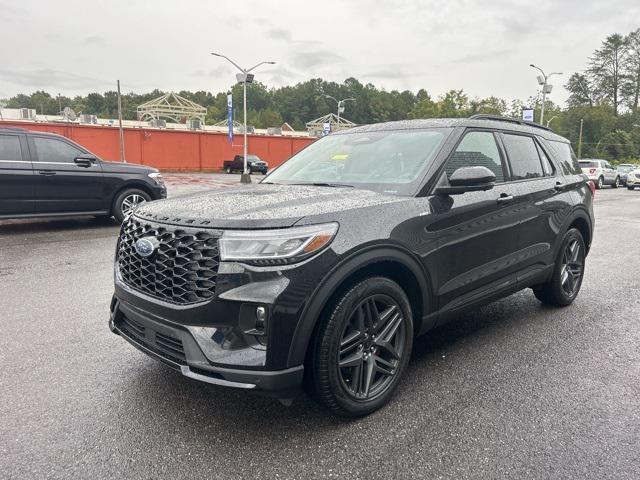 new 2025 Ford Explorer car, priced at $40,368