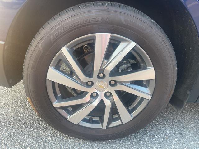 used 2022 Chevrolet Equinox car, priced at $21,003