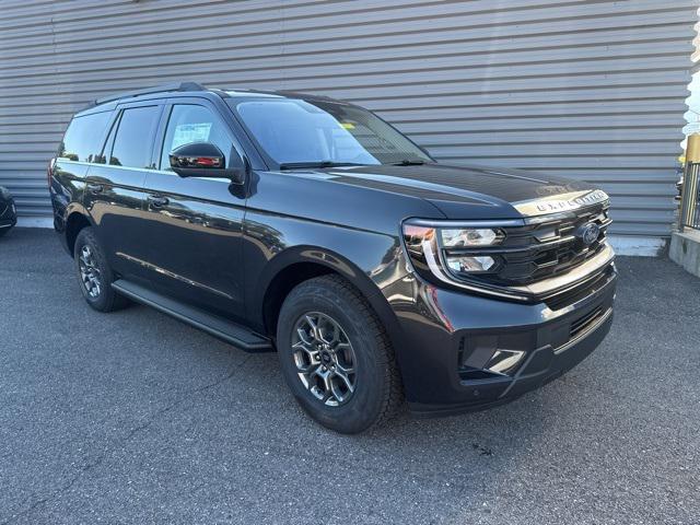 new 2025 Ford Expedition car, priced at $62,101