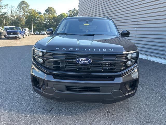 new 2025 Ford Expedition car, priced at $62,101