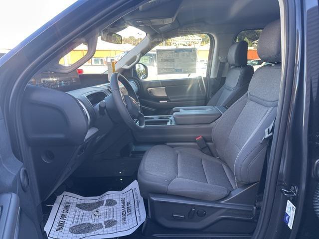 new 2025 Ford Expedition car, priced at $62,101
