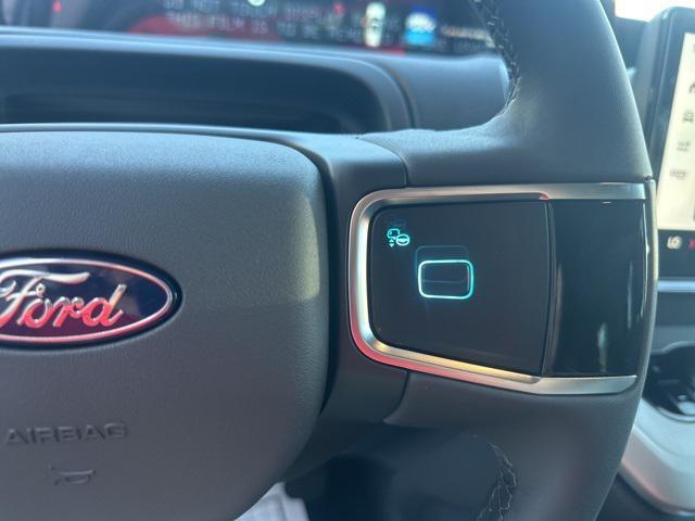 new 2025 Ford Expedition car, priced at $62,101
