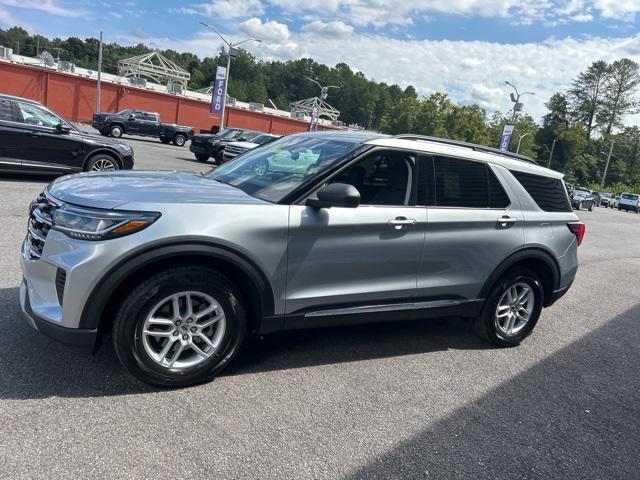 new 2025 Ford Explorer car, priced at $34,737