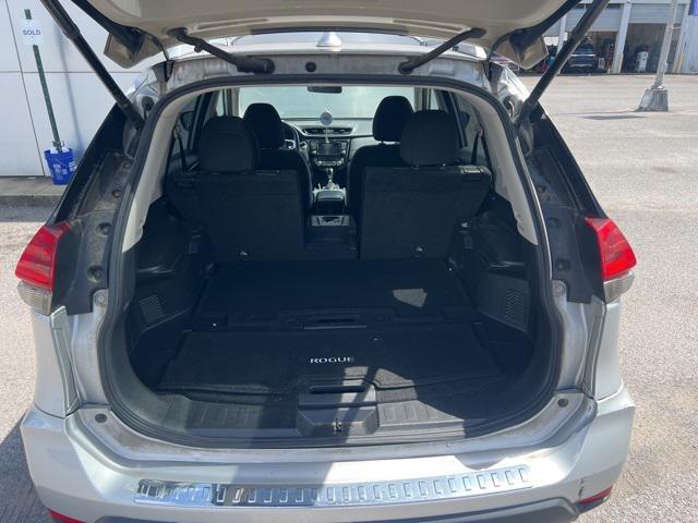 used 2018 Nissan Rogue car, priced at $14,918