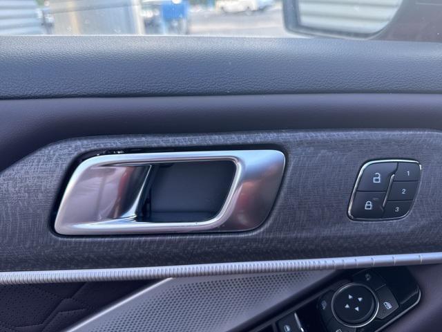 new 2025 Ford Explorer car, priced at $49,833