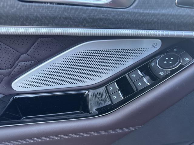 new 2025 Ford Explorer car, priced at $49,833
