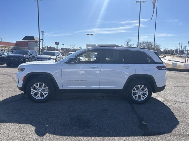 used 2023 Jeep Grand Cherokee car, priced at $35,112