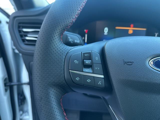 new 2025 Ford Escape car, priced at $24,368