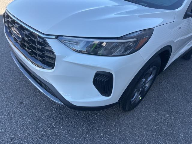 new 2025 Ford Escape car, priced at $24,368