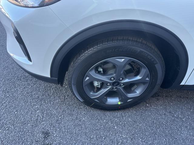 new 2025 Ford Escape car, priced at $24,368