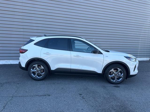 new 2025 Ford Escape car, priced at $24,368