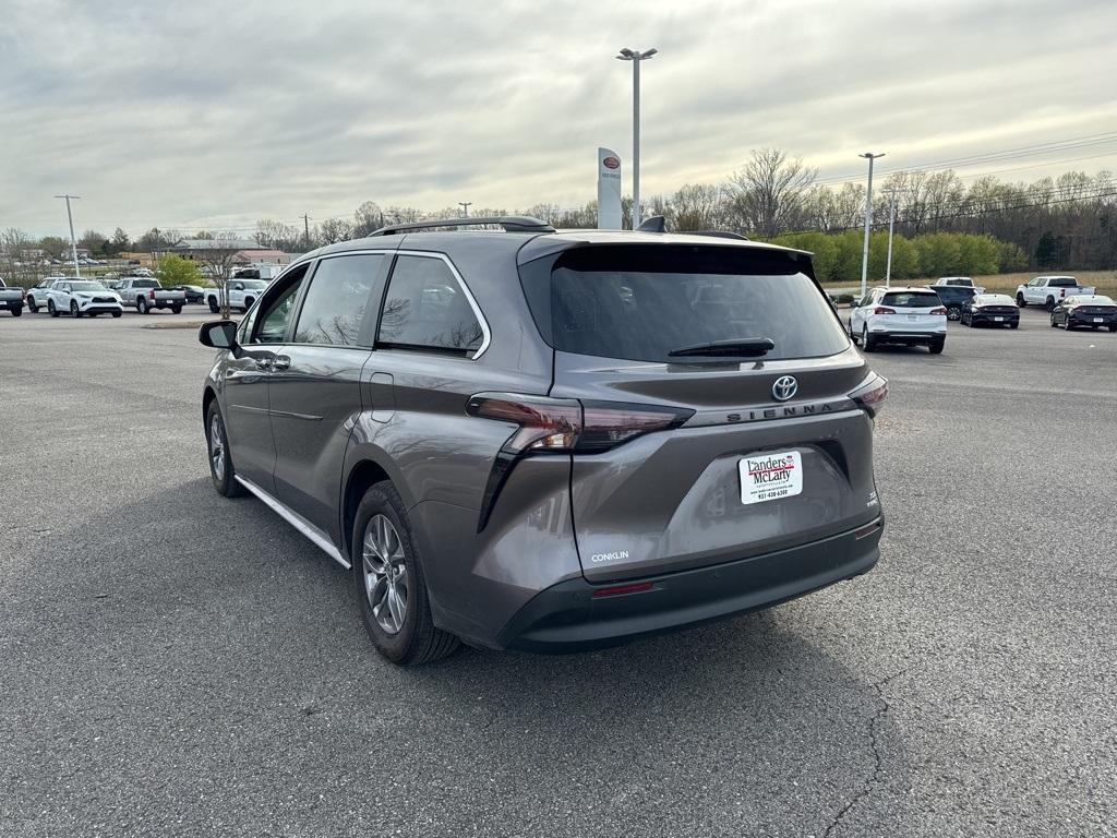 used 2023 Toyota Sienna car, priced at $39,344