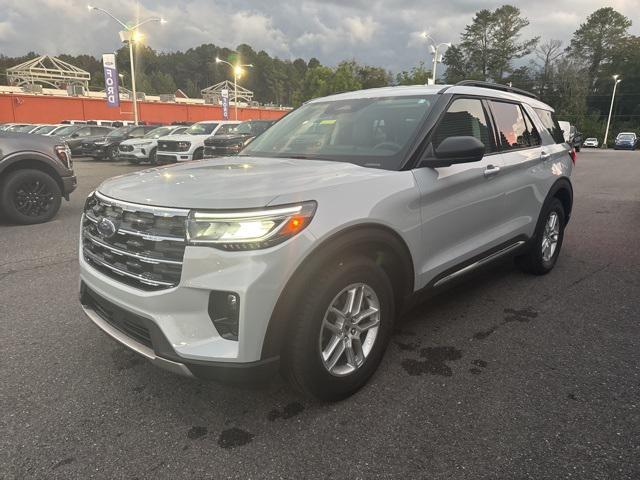 new 2025 Ford Explorer car, priced at $40,642