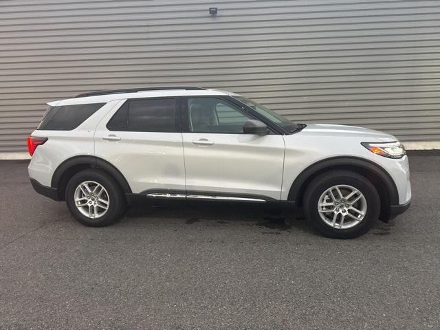 new 2025 Ford Explorer car, priced at $40,642
