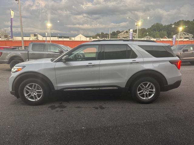 new 2025 Ford Explorer car, priced at $40,642