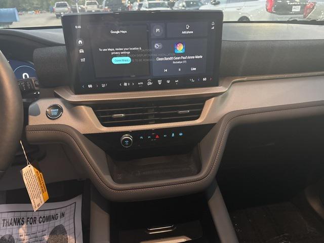 new 2025 Ford Explorer car, priced at $40,642