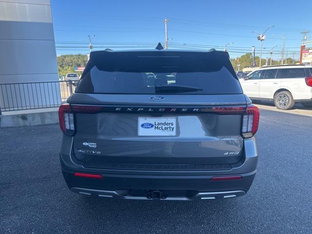 new 2025 Ford Explorer car, priced at $45,324